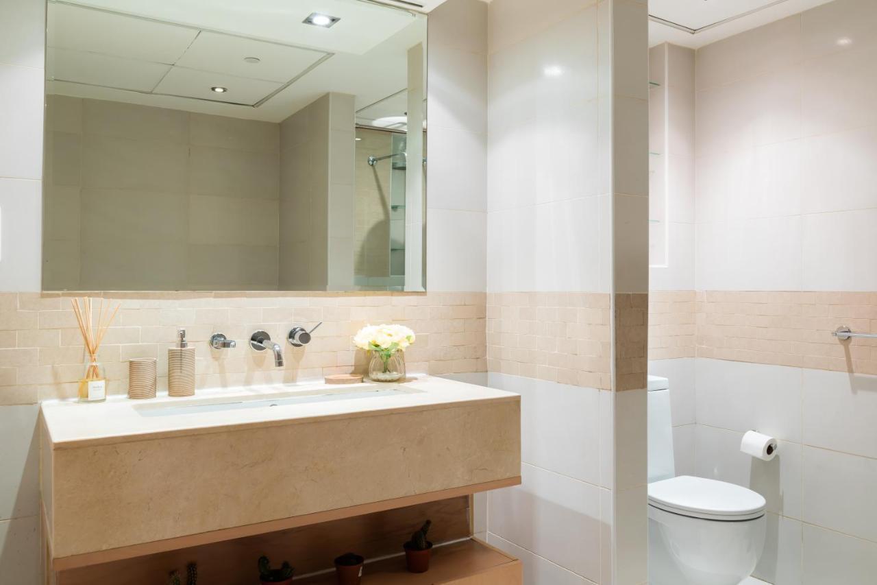 Nasma Luxury Stays - Pastel-Colored Apt With Jaw-Dropping Marina Views دبي المظهر الخارجي الصورة