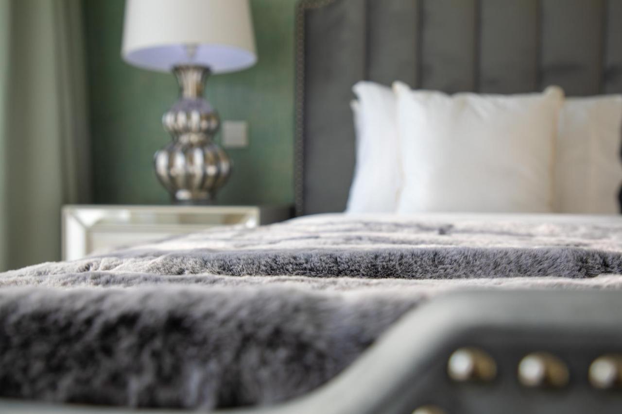 Nasma Luxury Stays - Pastel-Colored Apt With Jaw-Dropping Marina Views دبي المظهر الخارجي الصورة