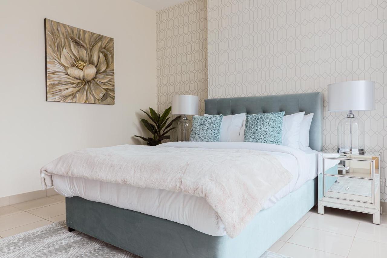 Nasma Luxury Stays - Pastel-Colored Apt With Jaw-Dropping Marina Views دبي المظهر الخارجي الصورة
